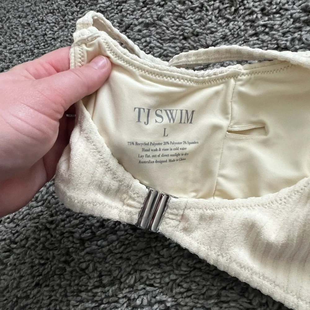TJ SWIM Cream Ribbed Bikini Top - Picture 5 of 5